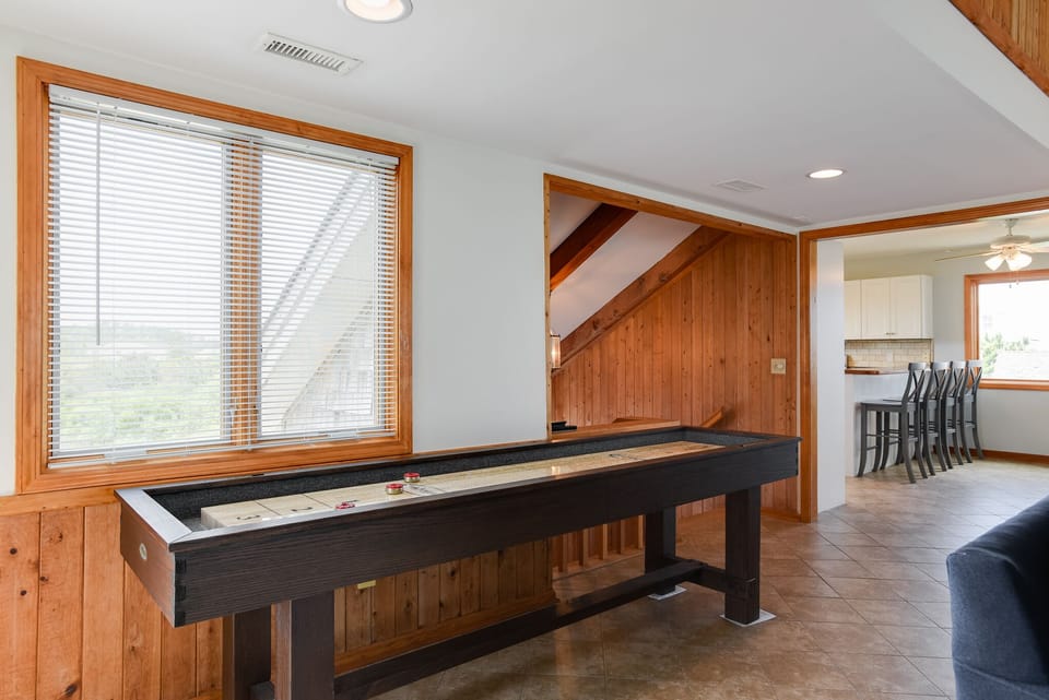 CV05: School's Out l Top Level Sitting Area w Shuffleboard