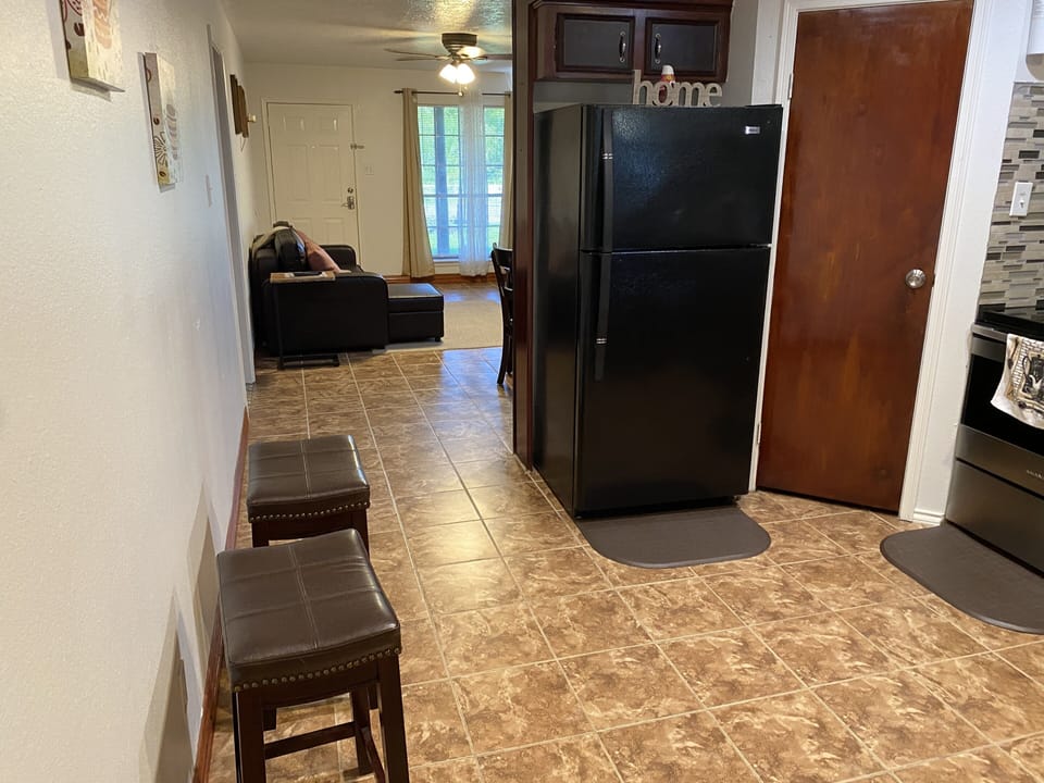 Kitchen to living/Dinning