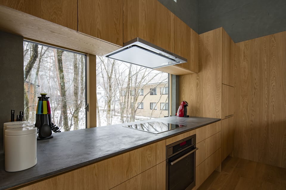 Luxury Chalet | Private kitchen | Fridge, microwave, oven, stovetop