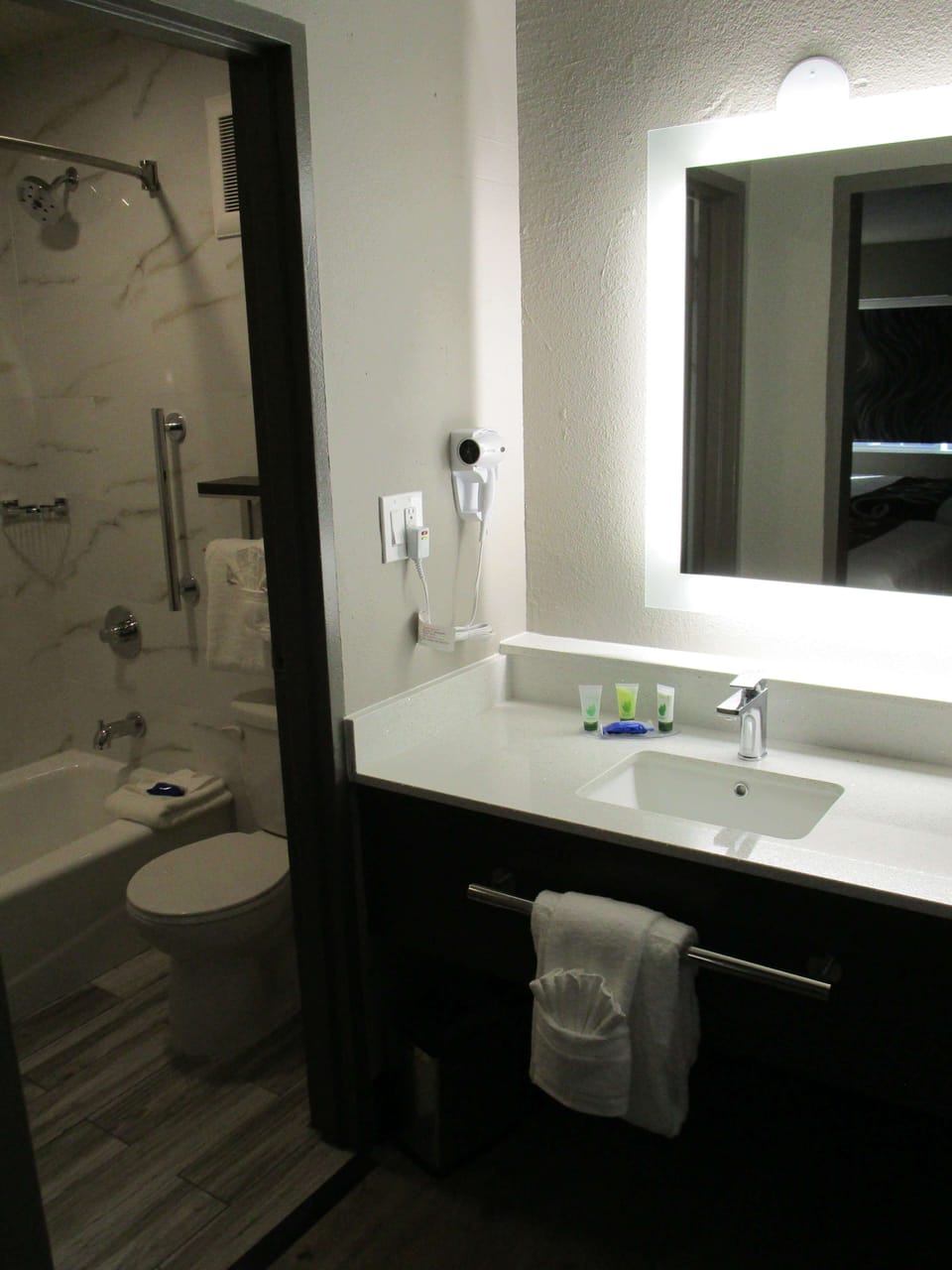 Memory foam beds, blackout drapes, iron/ironing board, free WiFi