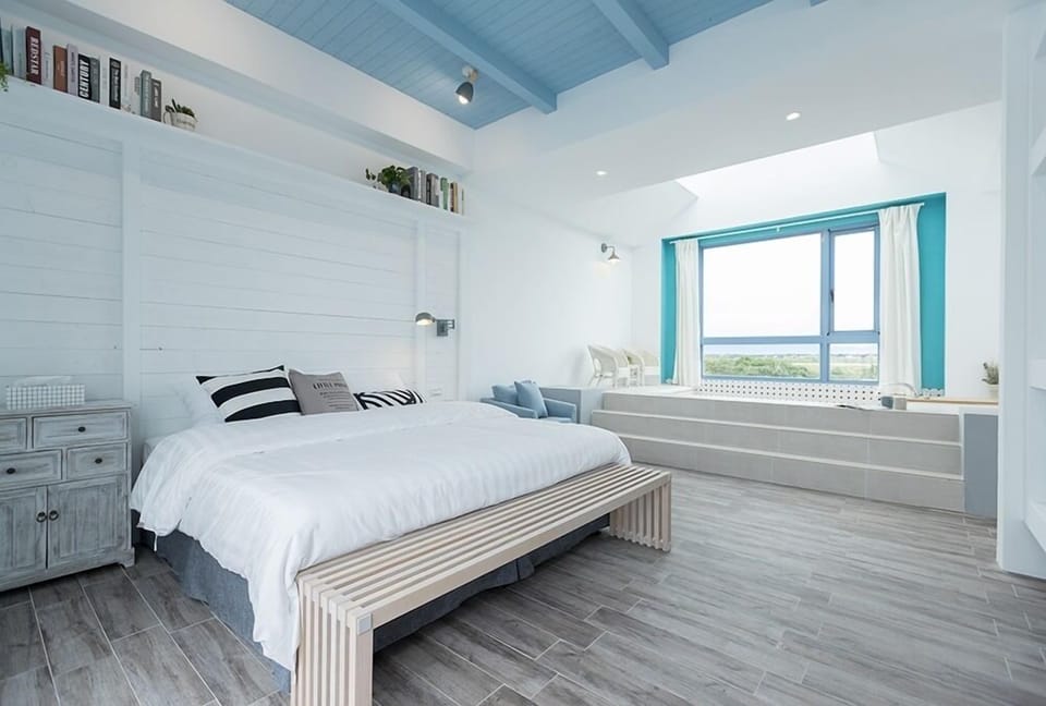 Honeymoon Double Room, Ocean View | Individually furnished, blackout drapes, free WiFi, bed sheets