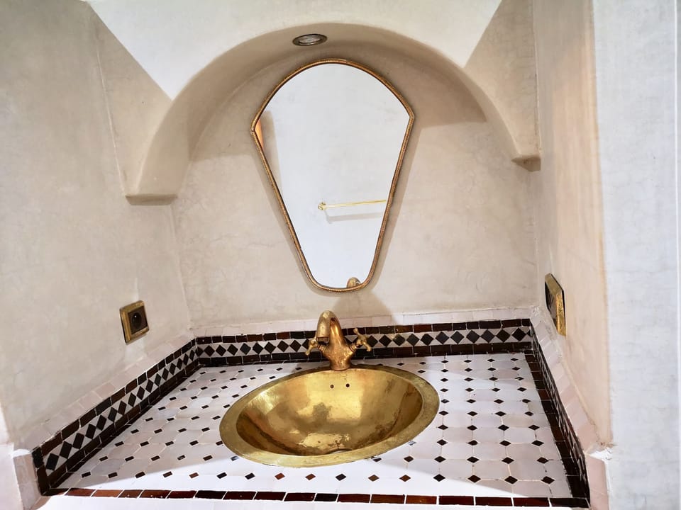 Comfort Double Room (Mogador) | Bathroom sink