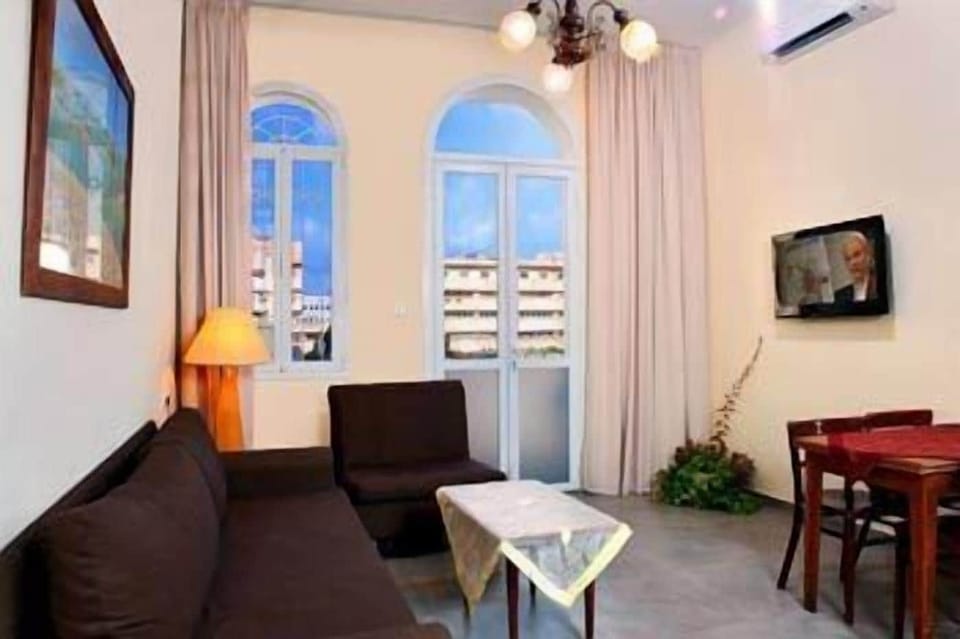 Port Inn - Hostel Hostel in Haifa