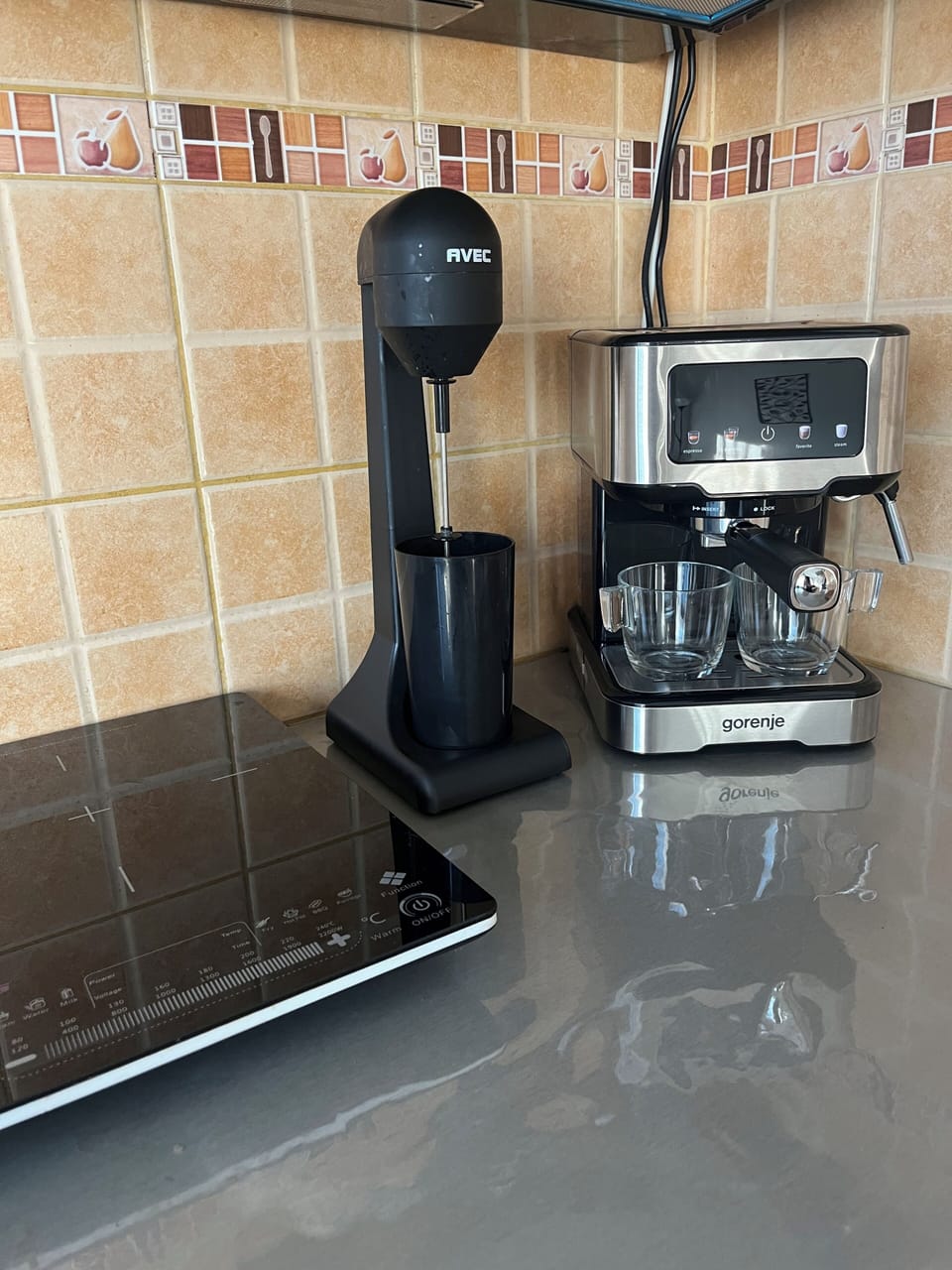City Apartment, 1 Bedroom | Private kitchen | Fridge, coffee/tea maker, electric kettle, rice cooker