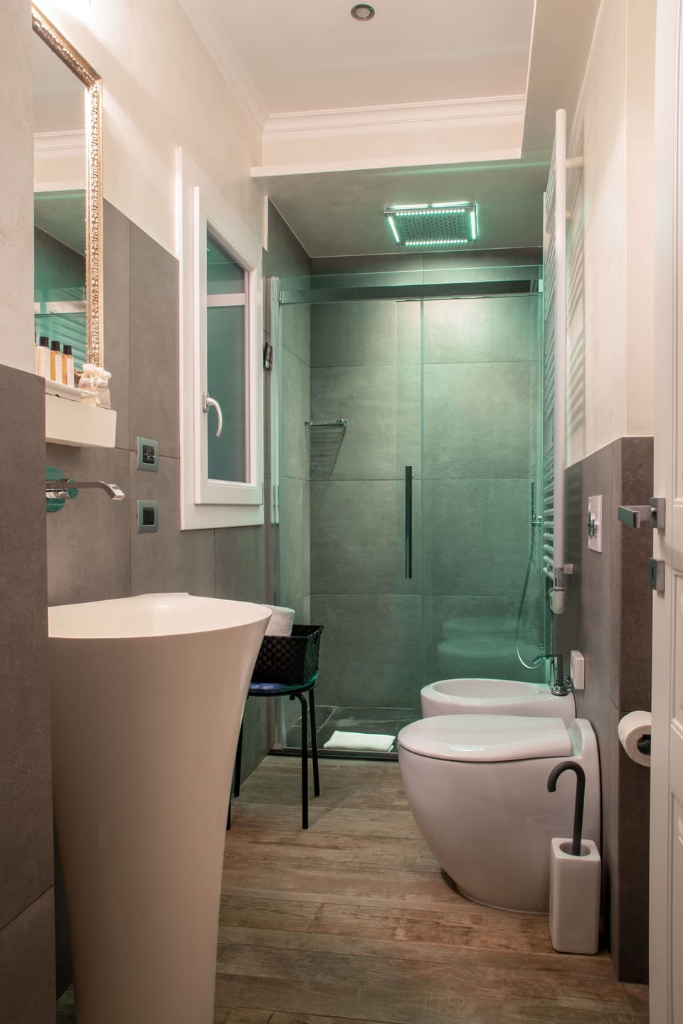 Standard Double Room, Courtyard View (Danubio) | Down comforters, minibar, in-room safe, desk