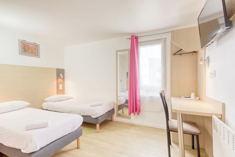 Triple Room, 3 Twin Beds | Room amenity