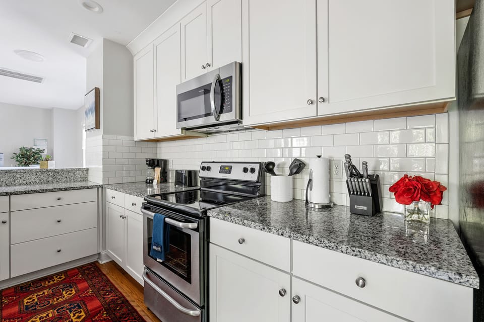 Perfect Location | Emerald House