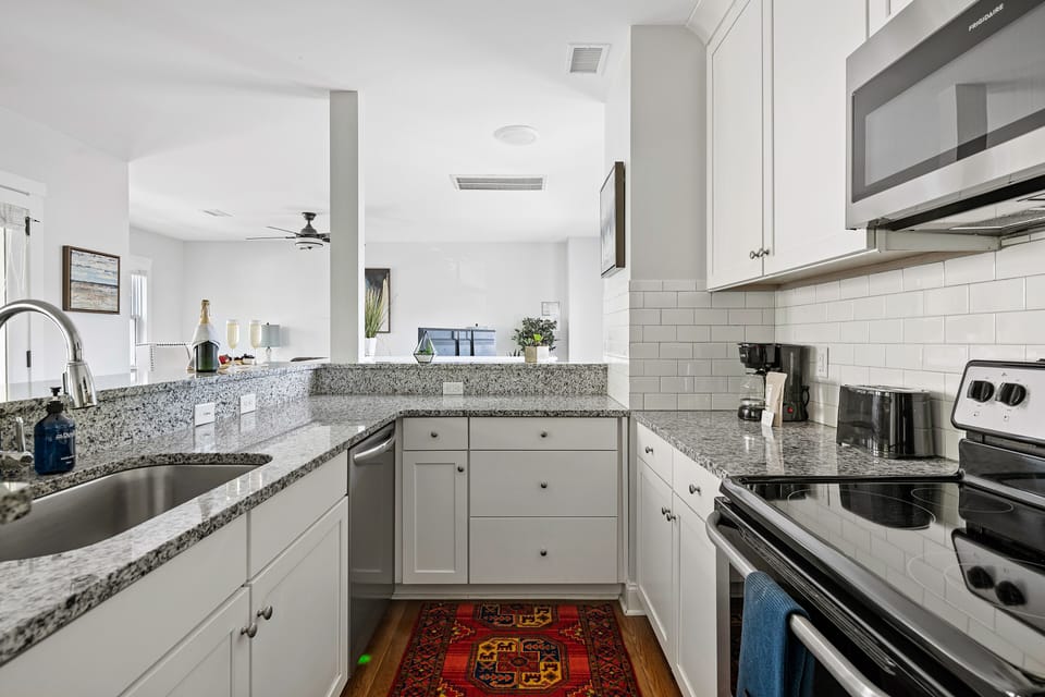 Perfect Location | Emerald House