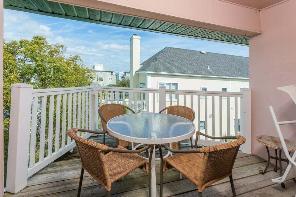Shipwatch 309 - Private Balcony with patio furniture