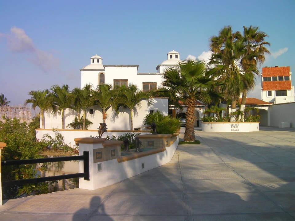 Secret Beach Villas just 18 minutes from the Cancun Airport!
