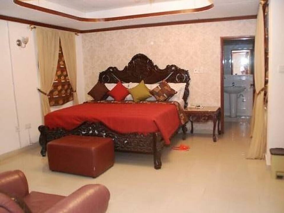 Executive Room | Individually decorated, individually furnished, desk, free WiFi