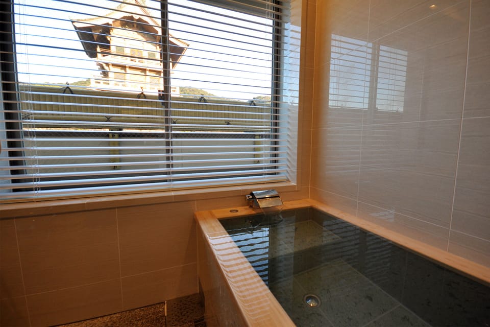 Gion Ryokan Karaku Ryokan in Kyoto