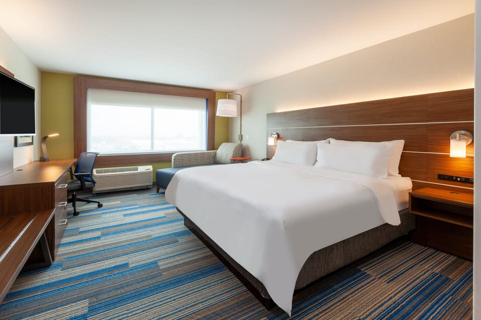 In-room safe, desk, laptop workspace, blackout drapes