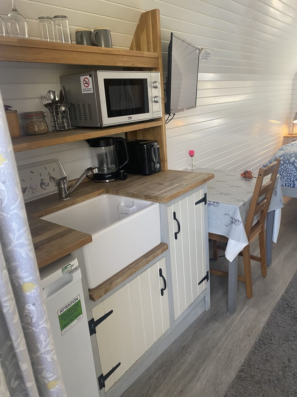 Cabin, Ensuite | Breakfast meal | Breakfast for a fee