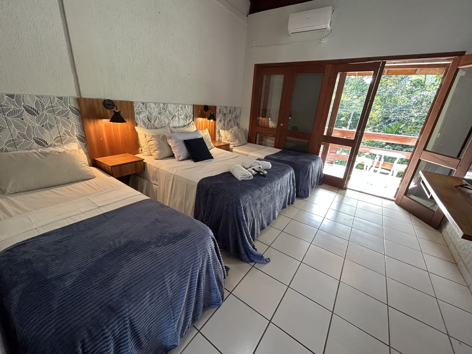 Standard Room | Minibar, desk, free WiFi, bed sheets