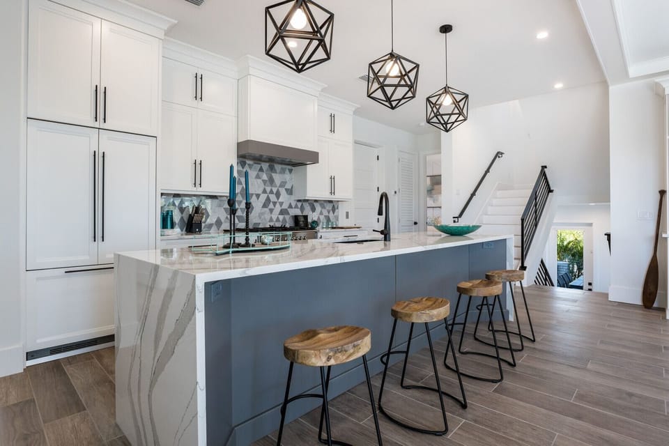 Oversized kitchen island