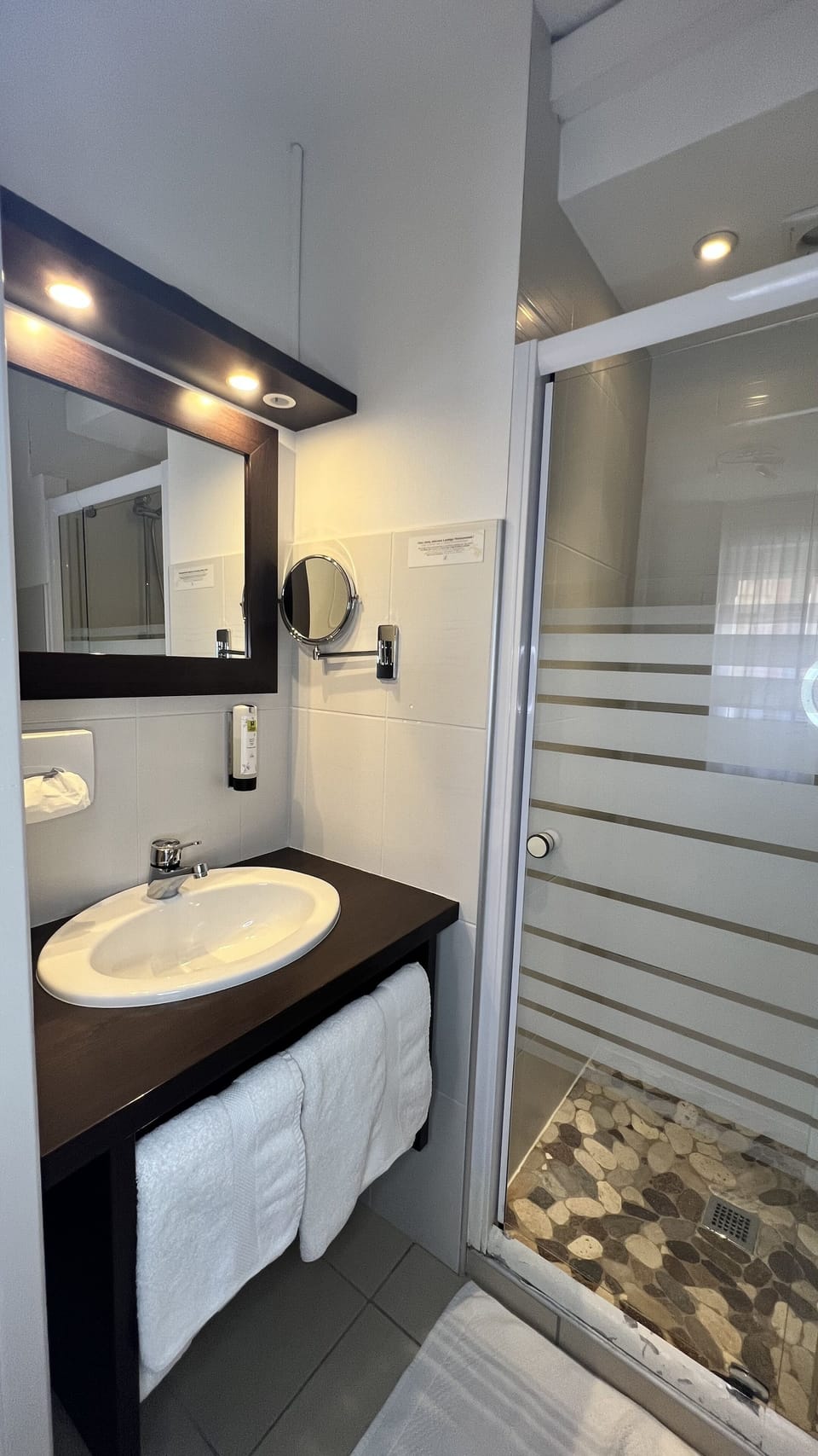 Free toiletries, hair dryer