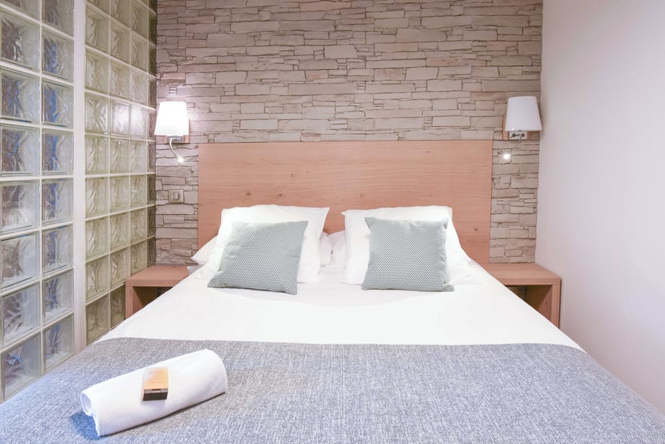 Double Room | Desk, iron/ironing board (on request), rollaway beds (surcharge)