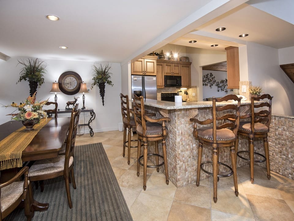 Counter Seating