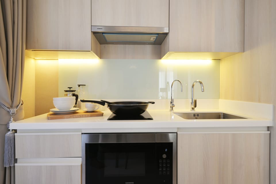 1 bedroom, in-room safe, individually decorated, individually furnished