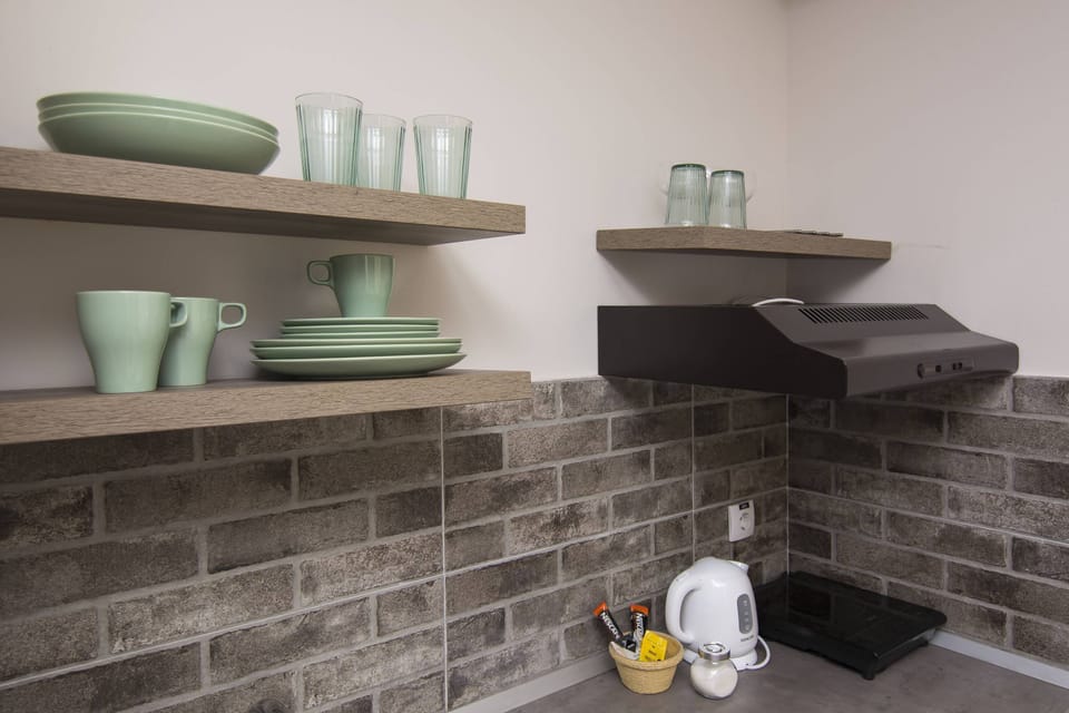 Comfort studio suite | Private kitchenette | Electric kettle