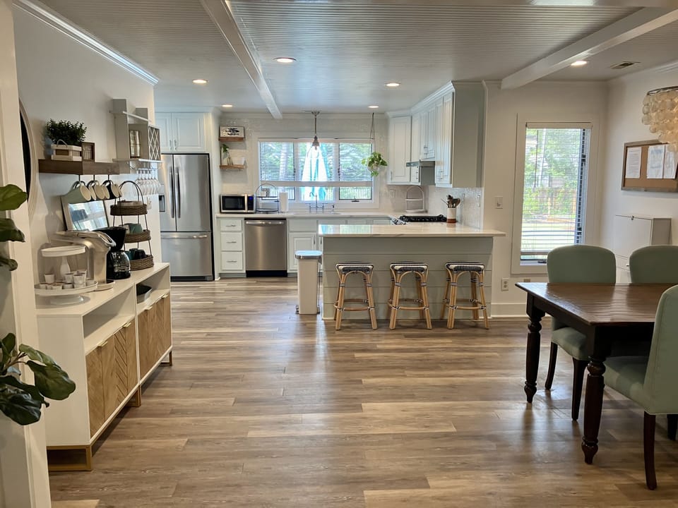 Open concept floor plan 
