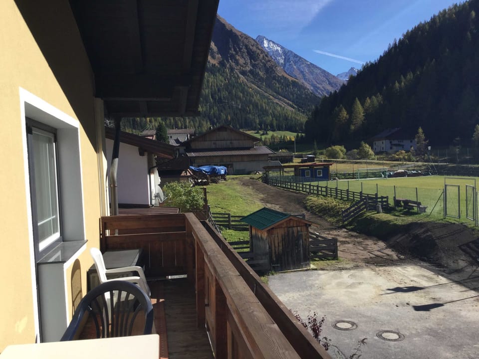 Haus Schrankogelblick - Apartment for 2-6 pers. - (top) Apartment in Trentino-South Tyrol