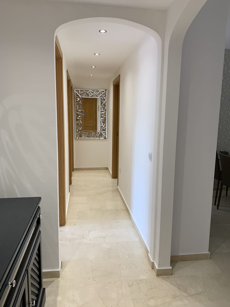Twin bedroom ensuite bathroom