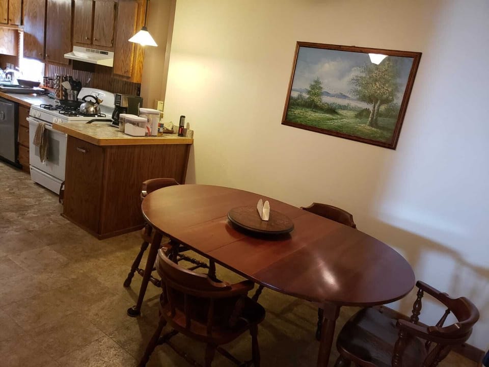 Breakfast nook