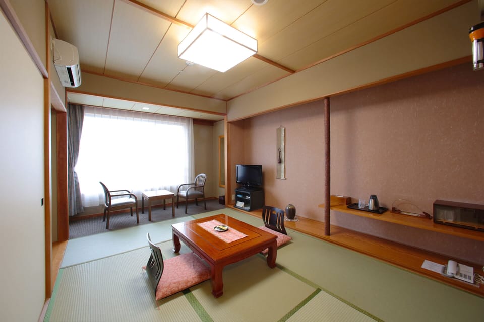 Japanese Style 6-Tatami Room (about 14㎡), Smoking | In-room safe, desk, soundproofing, WiFi (free)