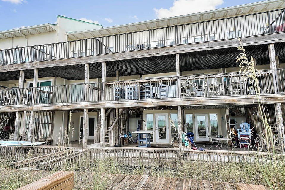 Into the Blue - Miramar Beach - Back Exterior