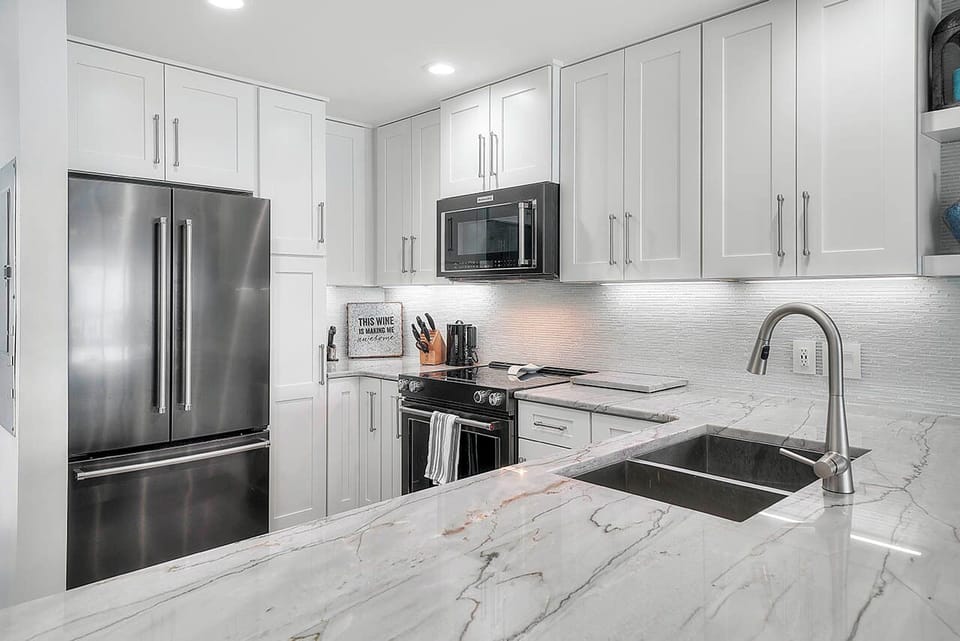 Into the Blue - Miramar Beach - Kitchen