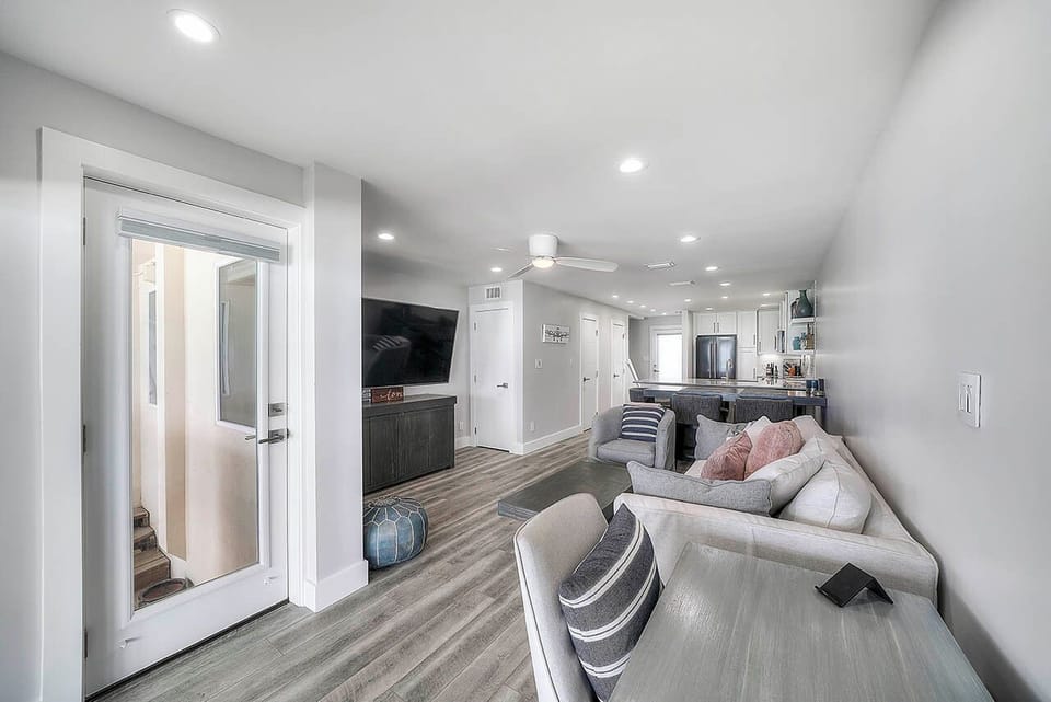 Into the Blue - Miramar Beach - Living Room
