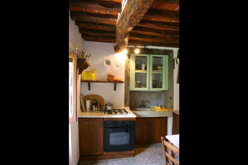Villa, 2 Bedrooms | Private kitchen | Fridge, microwave, oven, stovetop