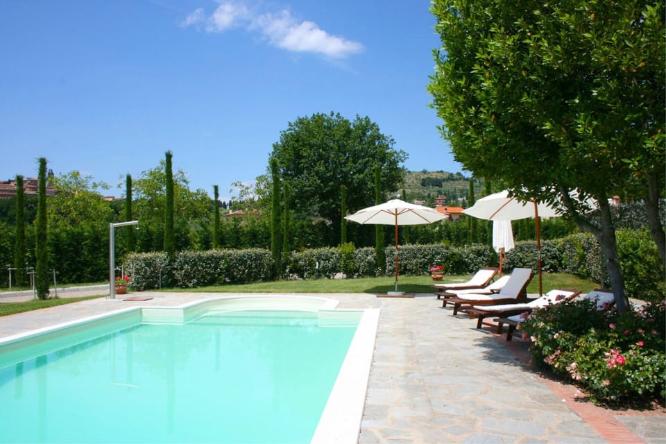 Seasonal outdoor pool, pool umbrellas, sun loungers