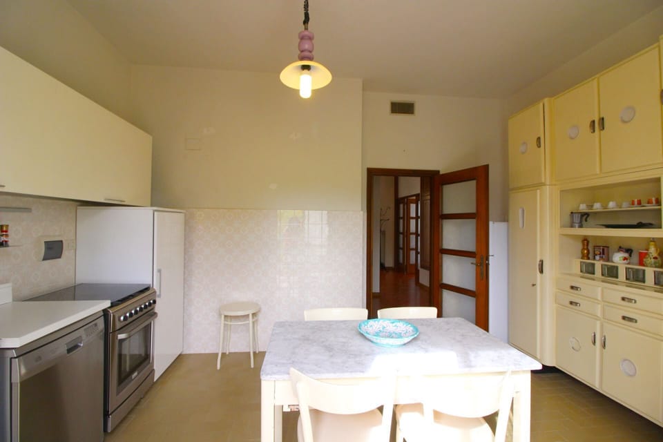 Traditional Villa, 4 Bedrooms, Private Pool, Garden View | Private kitchen | Full-size fridge, microwave, oven, stovetop