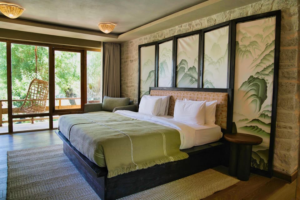 Premier Double Room, 1 Bedroom, Mountain View, Mountainside | Egyptian cotton sheets, premium bedding, down comforters