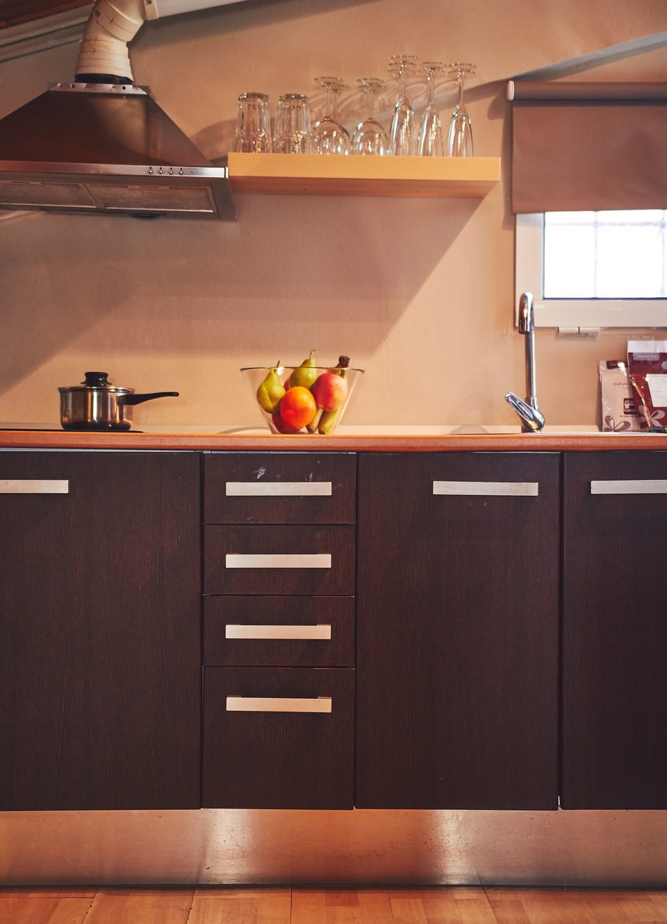 Basic Apartment, 1 Bedroom | Private kitchen | Full-size fridge, microwave, oven, stovetop