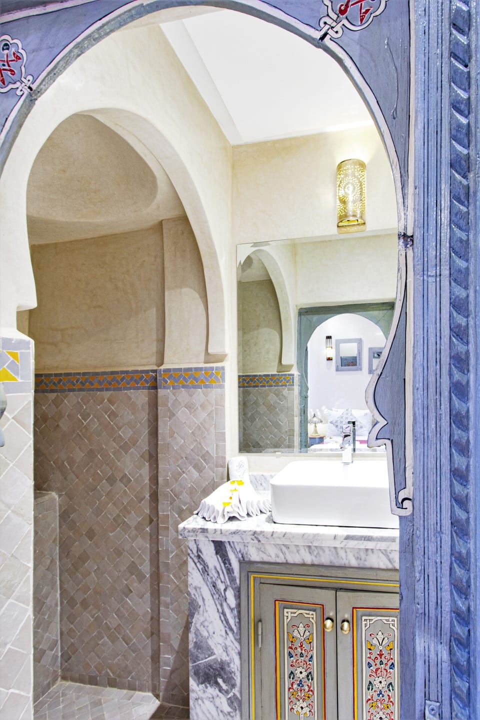Double Room (Berber) | Bathroom | Shower, rainfall showerhead, free toiletries, towels