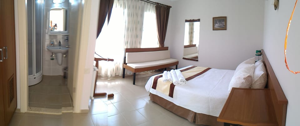 Standard Double Room | Free WiFi