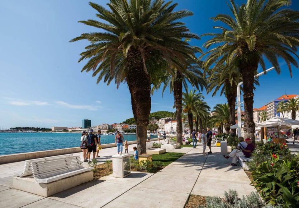 Split promenade, 1 min walking from the apartment