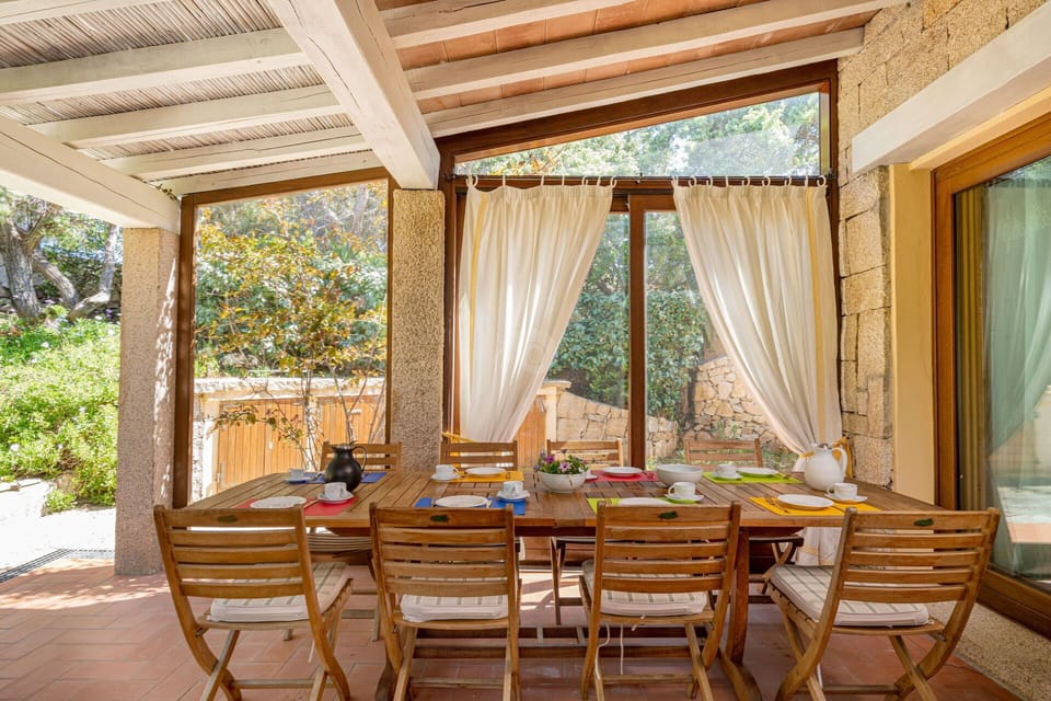 Balcony / Terrace / Patio