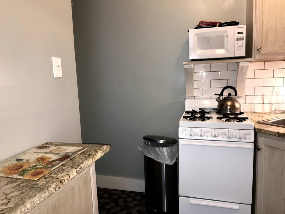 Gas range and microwave 