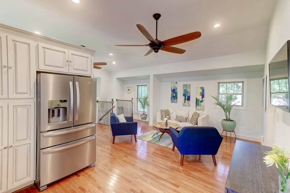 Living area viewed from kitchen