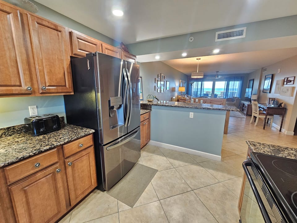 Kitchen/Breakfast Bar