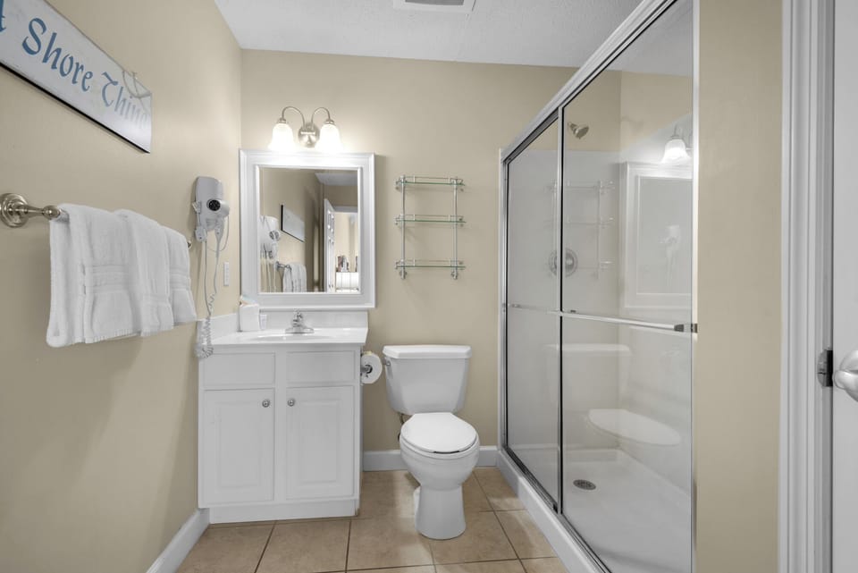 Master Bathroom w/Standup Shower