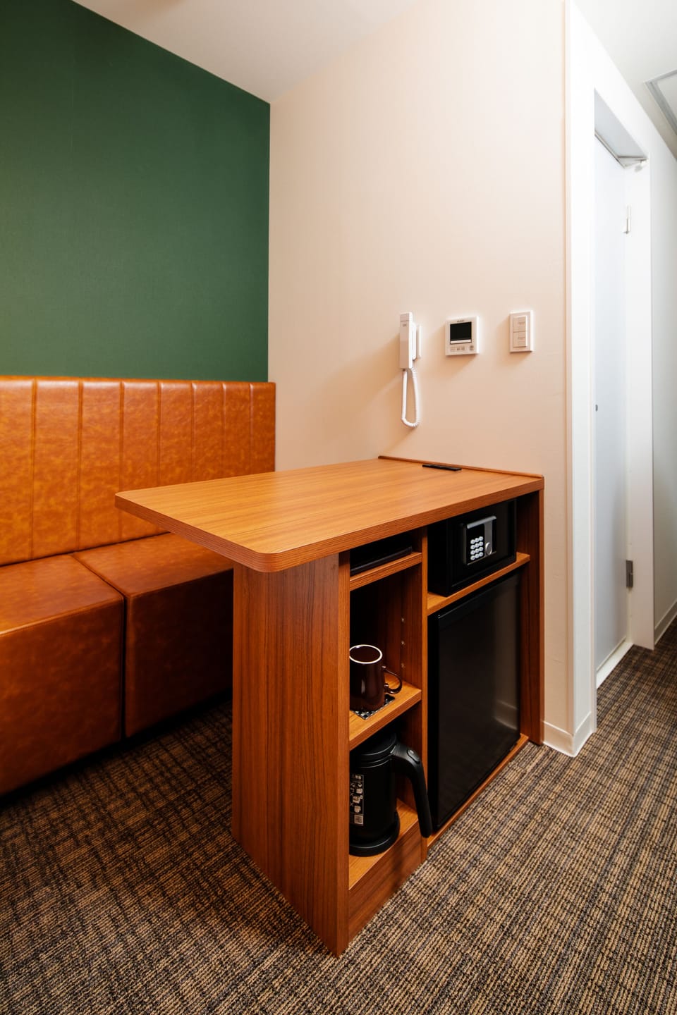 Down comforters, in-room safe, desk, laptop workspace