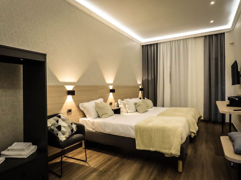 Superior Triple Room | Hypo-allergenic bedding, individually decorated, individually furnished