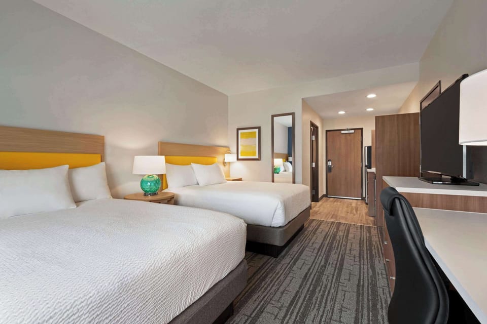 Room, 2 Queen Beds, Non Smoking | Premium bedding, pillowtop beds, desk, laptop workspace