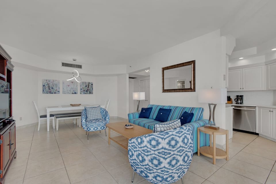 Living & Dining Room